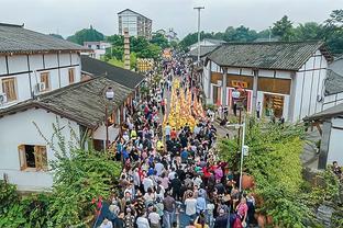 曼联球迷喷霍伊伦未把握住机会：难以原谅，14场英超联赛还没破荒